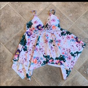 Flowy Tankini Top Size Large US